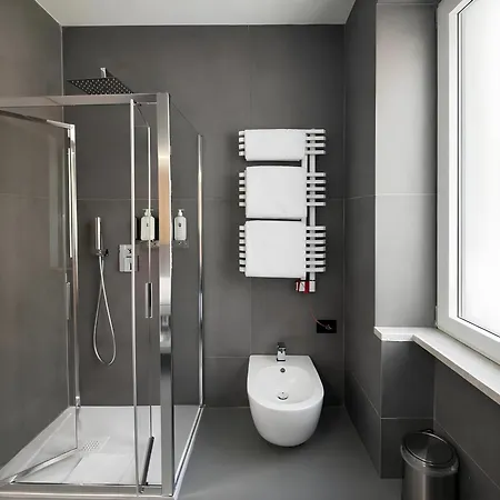 J Maluni Hotel Rome
