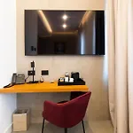 ホテル J Maluni 4*