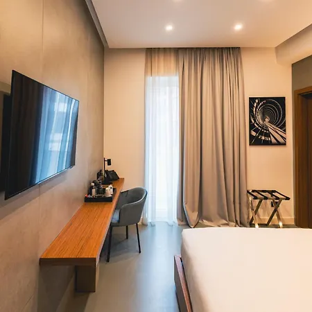 Hotel J Maluni Rome