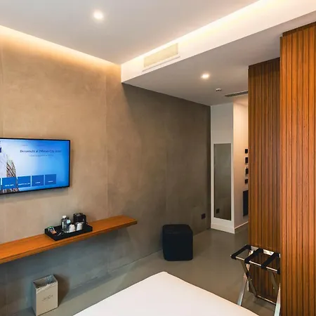 Hotel J Maluni Rome