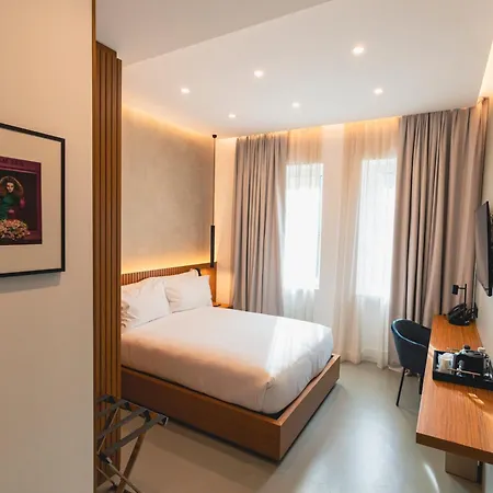Szálloda J Maluni 4*
