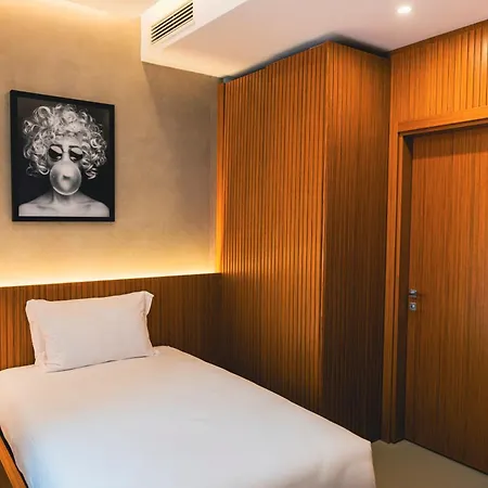 Hotel J Maluni Rome