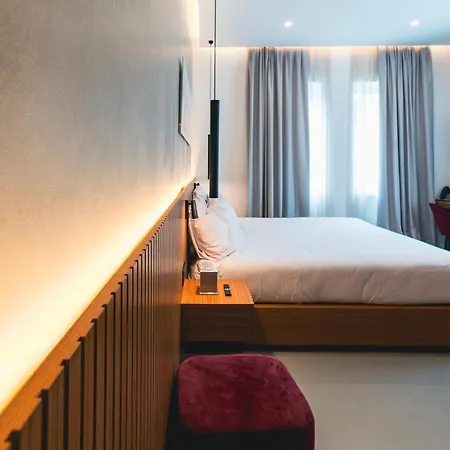 Hotel J Maluni Rome