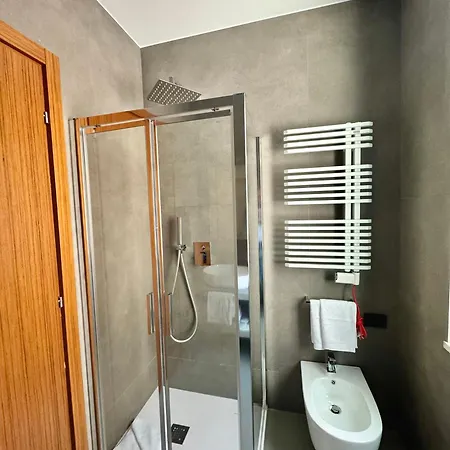 J Maluni Hotel Rome